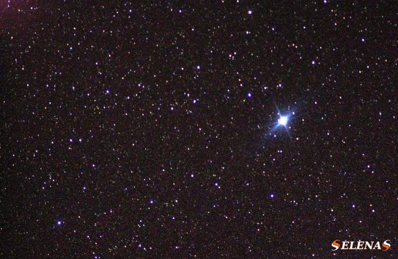 Канопус, вторая по яркости звезда на небе, видна на этом снимке, сделанном астронавтом Дональдом Р. Петтитом, научным сотрудником Шестой экспедиции НАСА на борту Международной космической станции (МКС).
