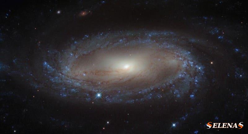 спиральная галактика ic 2560