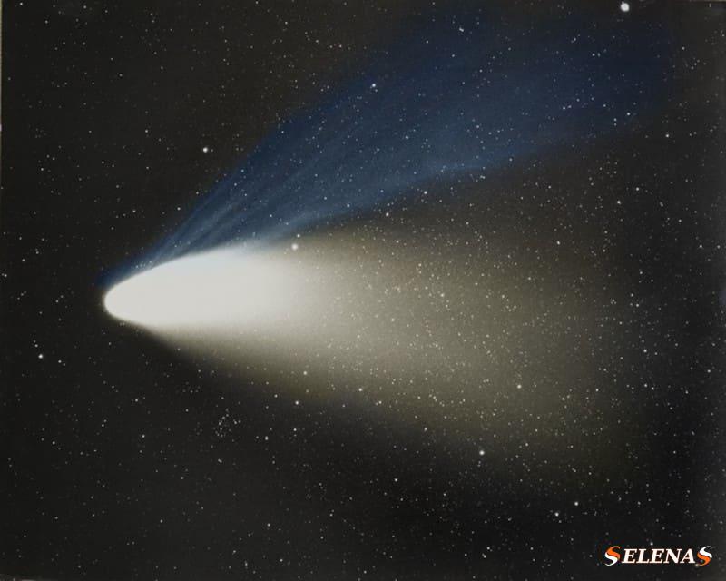 Комета Хейла-Боппа в 1997 году