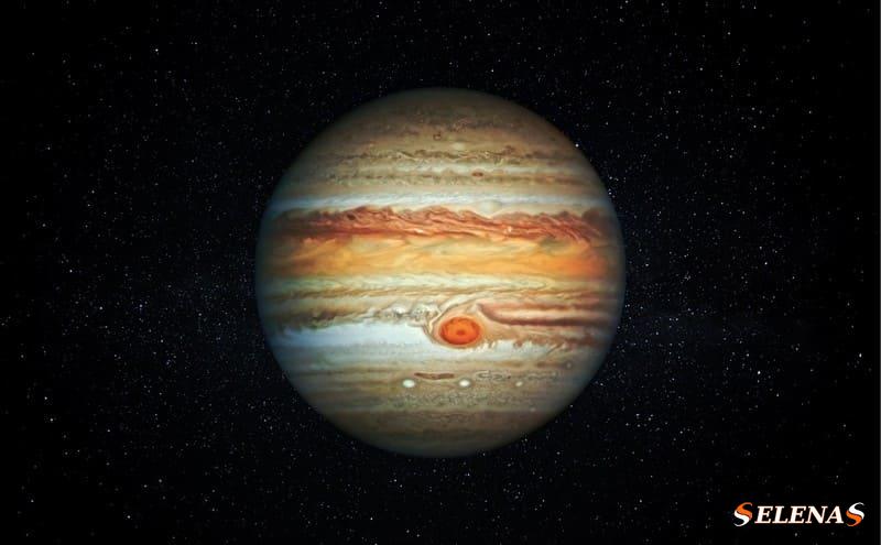 Что вызывает Большое красное пятно Юпитера?