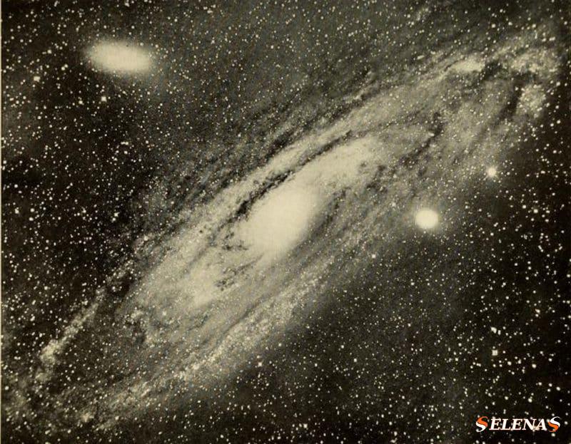 Галактика Андромеда во времени