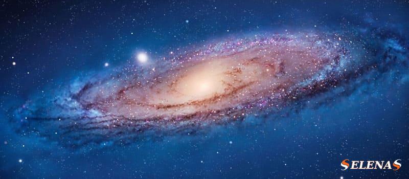 Могущественная галактика Андромеда и ее свита