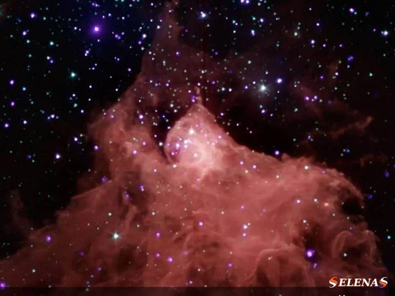 На этом изображении НАСА показано молекулярное облако, внутри которого формируются звезды в Цефее B.
