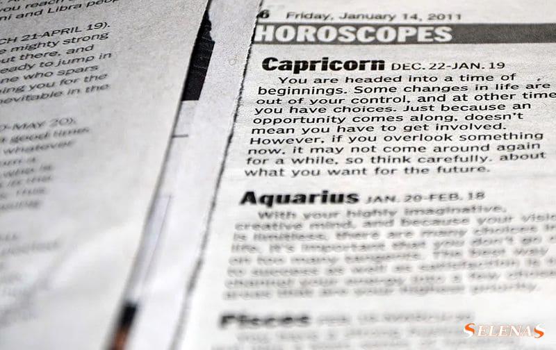 Гороскопы в газетах являются хорошим примером того, как астрология сохранилась в современной массовой культуре.